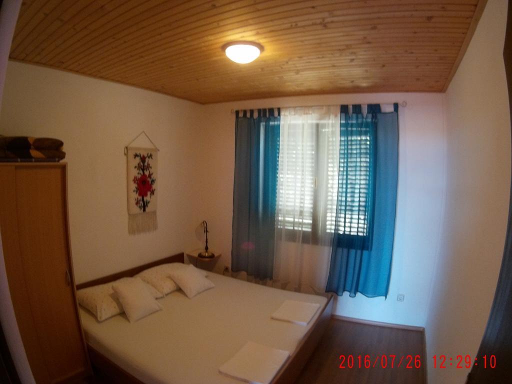 Apartman Luburic Pinezici  Exterior photo